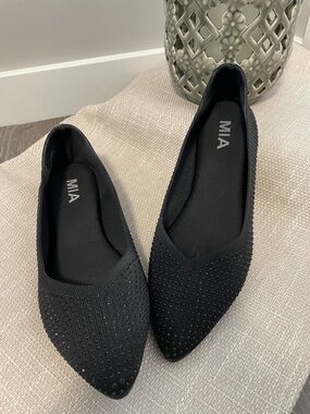 MIA Black Pointed Knit Ballet Flats with Rhinestone Detail